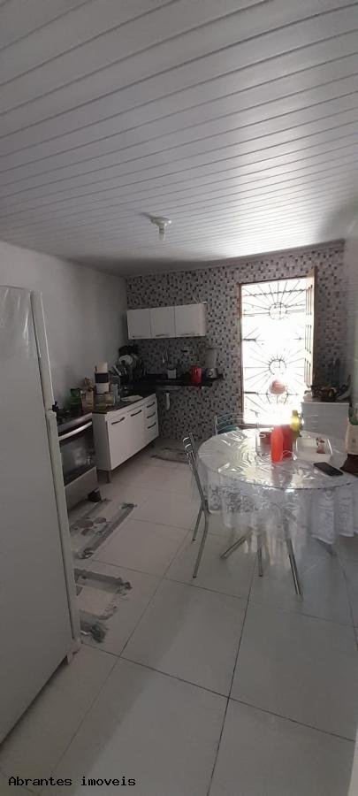 Casa à venda com 2 quartos, 380m² - Foto 3