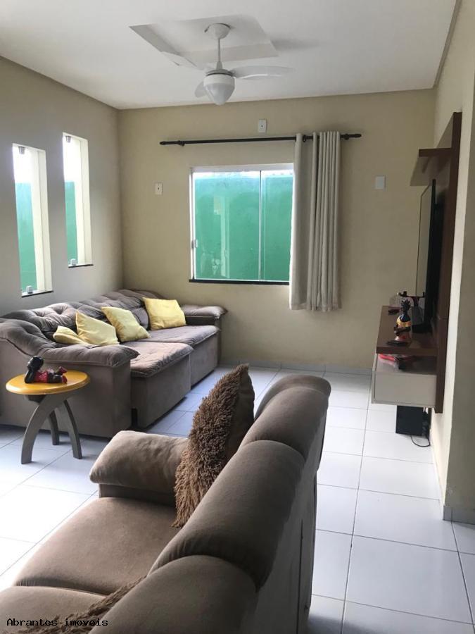 Casa à venda com 3 quartos, 200m² - Foto 10