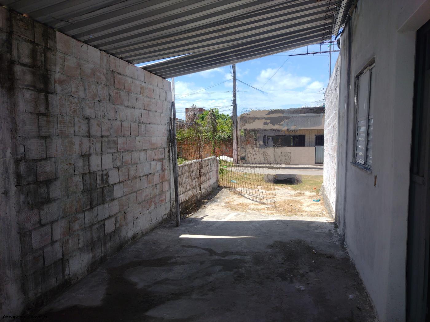 Casa à venda com 1 quarto, 190m² - Foto 2